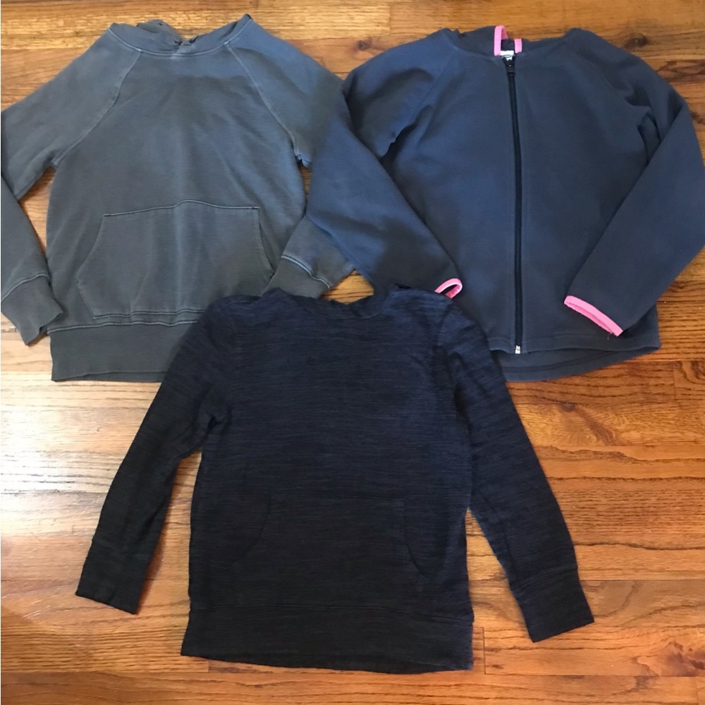 Girls Hooded Hoodie Jacket Coat Set of 3
1 Full Zip Close 2 Pockets
2 Pullovers - Picture 2 of 13